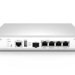 EnGenius Managed Desktop 5-port gateway Gateway with 1 x PoE+