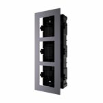 Panou frontal pentru 3 module videointerfon modular Hikvision DS-KD-ACF3; permite